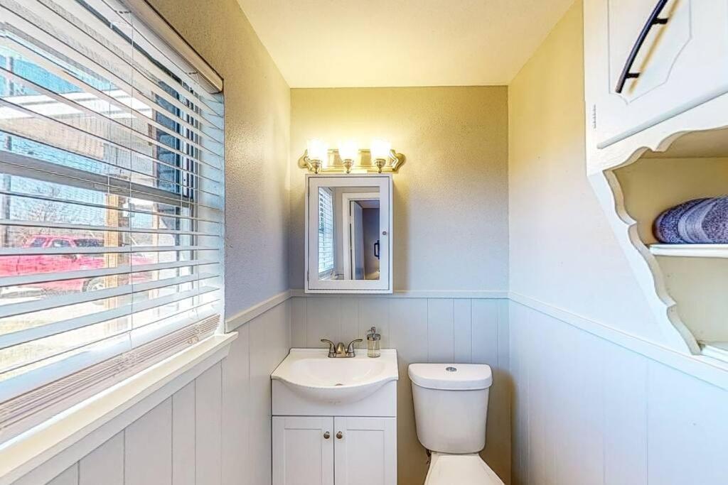New Cozy Home 10 Min To Magnolia And Baylor Waco Esterno foto